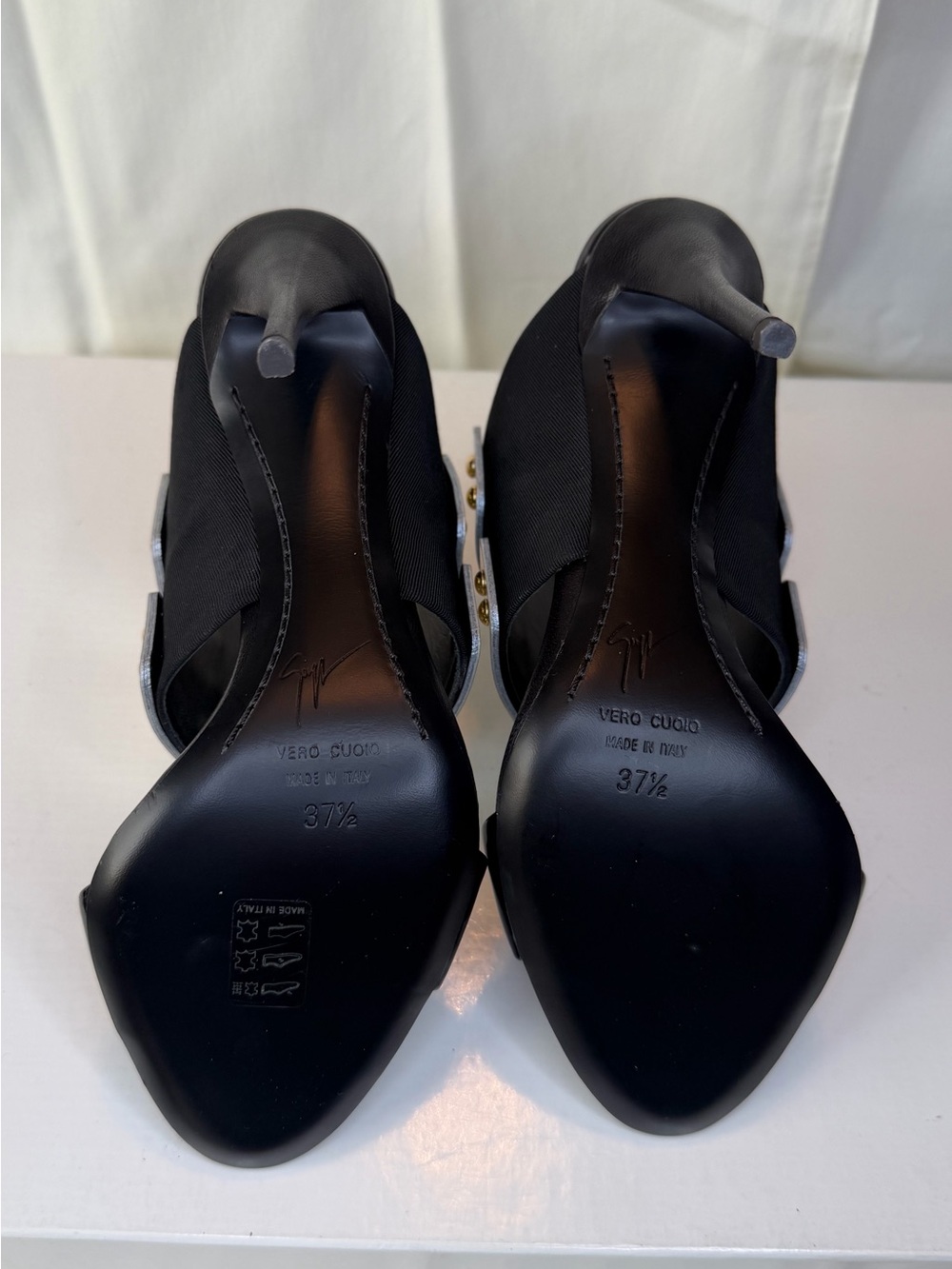 Giuseppe Zanotti Black Patent & Silver Stud Cuff Slide Mules - Picture 7 of 9